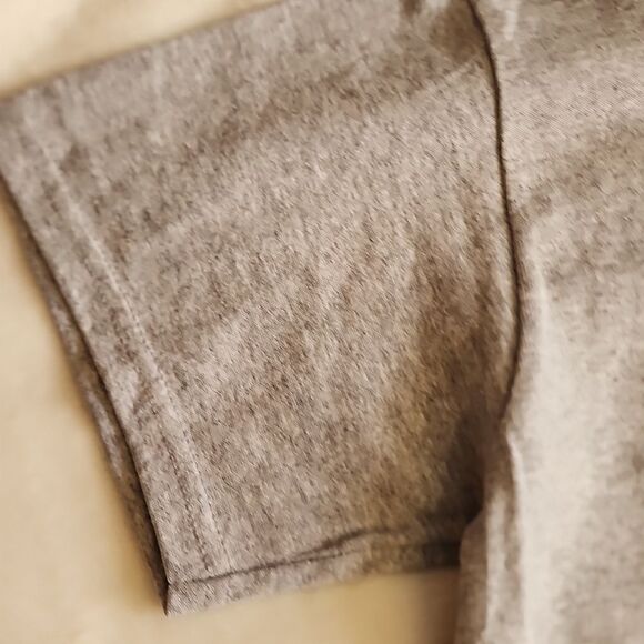 NWT DOM Mens Gray Tshirt With Black Graphic Size Small - Picture 3 of 6